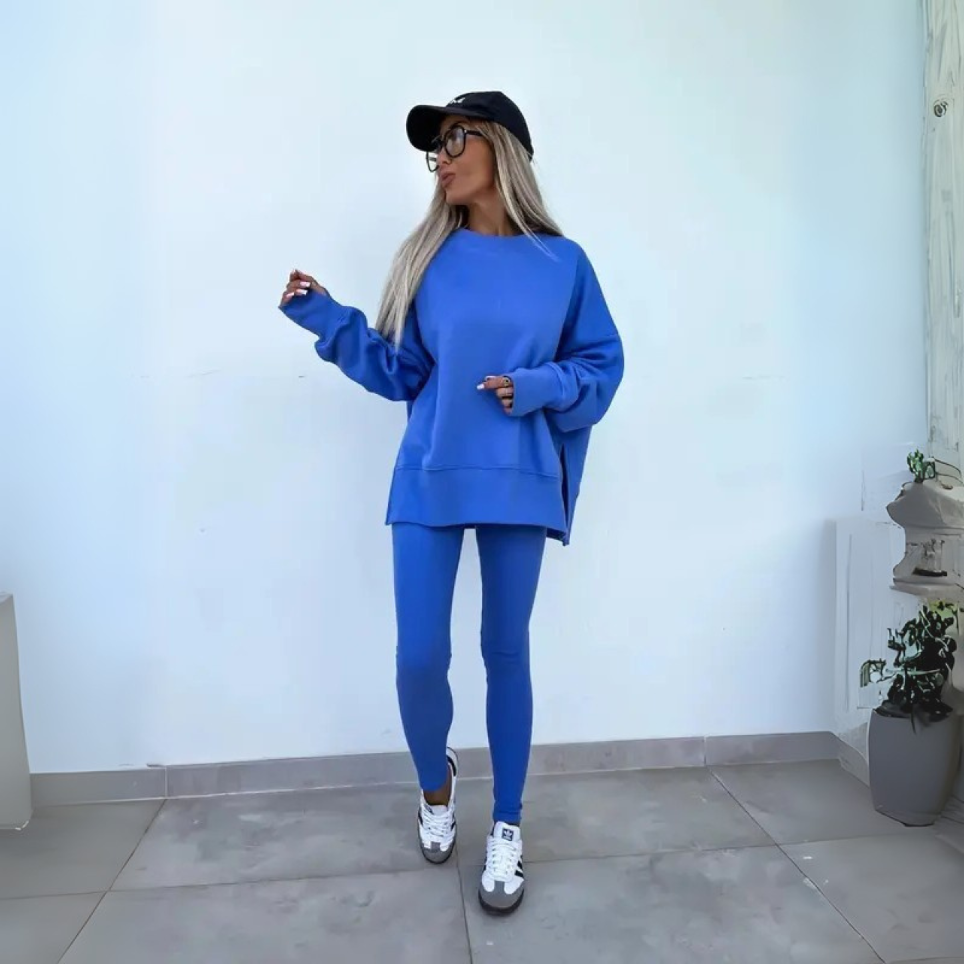 Lawinia – Casualowy komplet bluza i spodnie