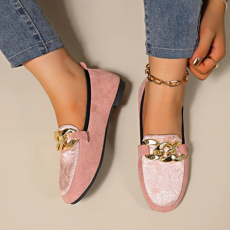 Brzyna -  Eleganckie loafersy z ozdobnym łańcuszkiem