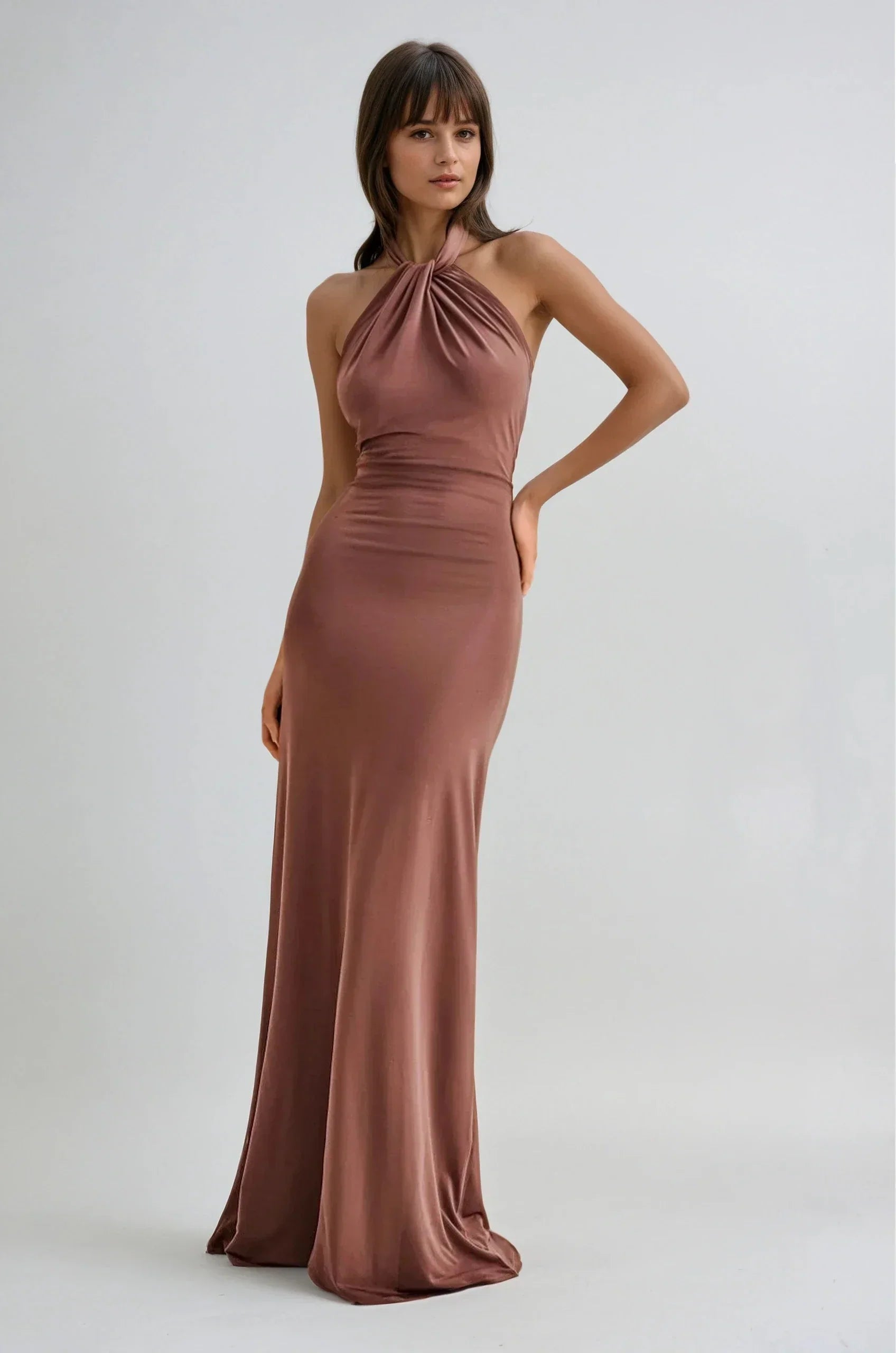 Velisia – Zwiewna sukienka maxi halter