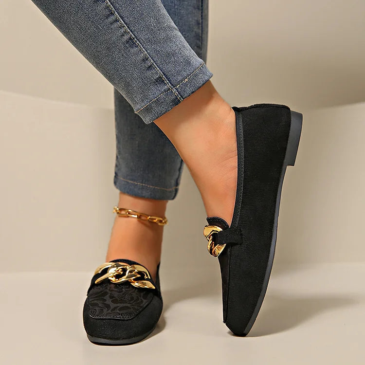 Brzyna -  Eleganckie loafersy z ozdobnym łańcuszkiem