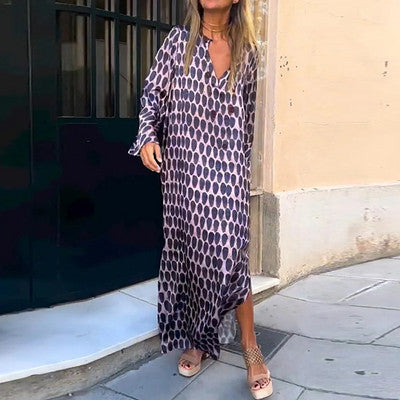 Zenobia – Elegancka sukienka z brązowym nadrukiem