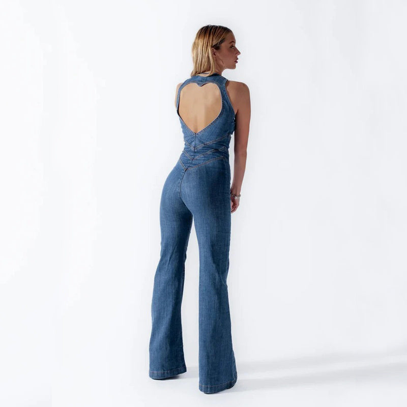 Jagoda – Stylowy i Kobiecy Kombinezon Jeansowy
