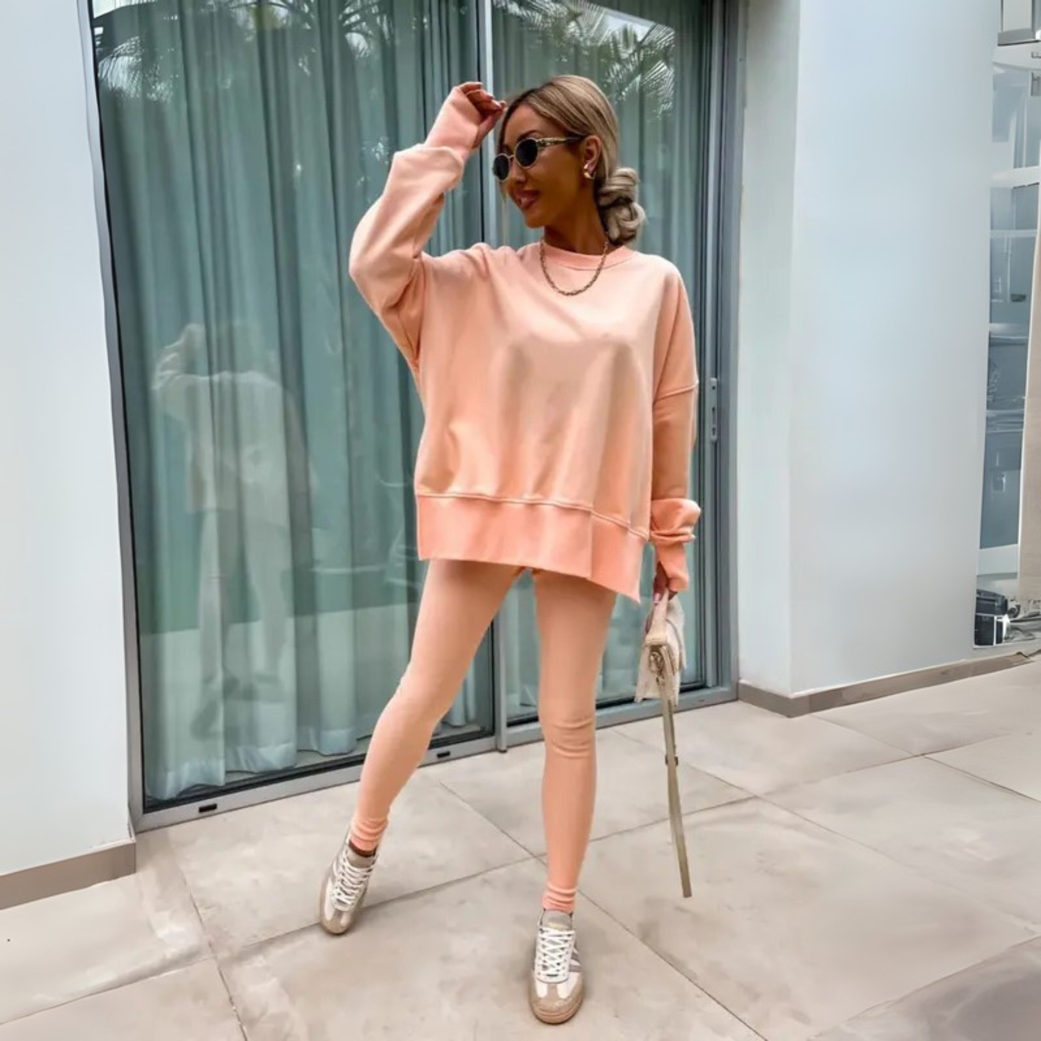 Lawinia – Casualowy komplet bluza i spodnie