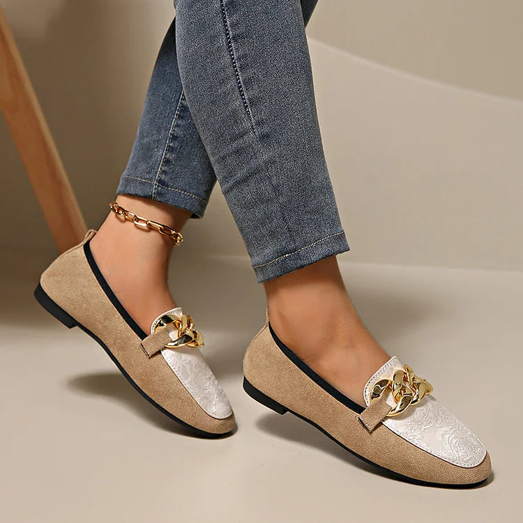 Brzyna -  Eleganckie loafersy z ozdobnym łańcuszkiem