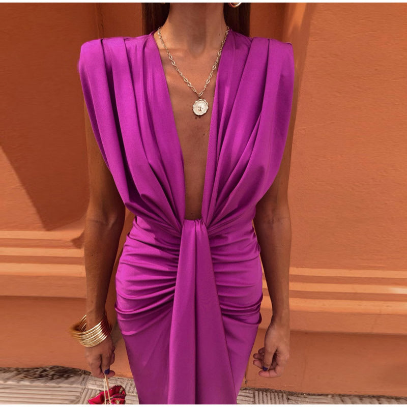 Aurelina – Elegancka sukienka imprezowa z dekoltem