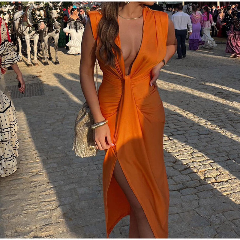 Aurelina – Elegancka sukienka imprezowa z dekoltem