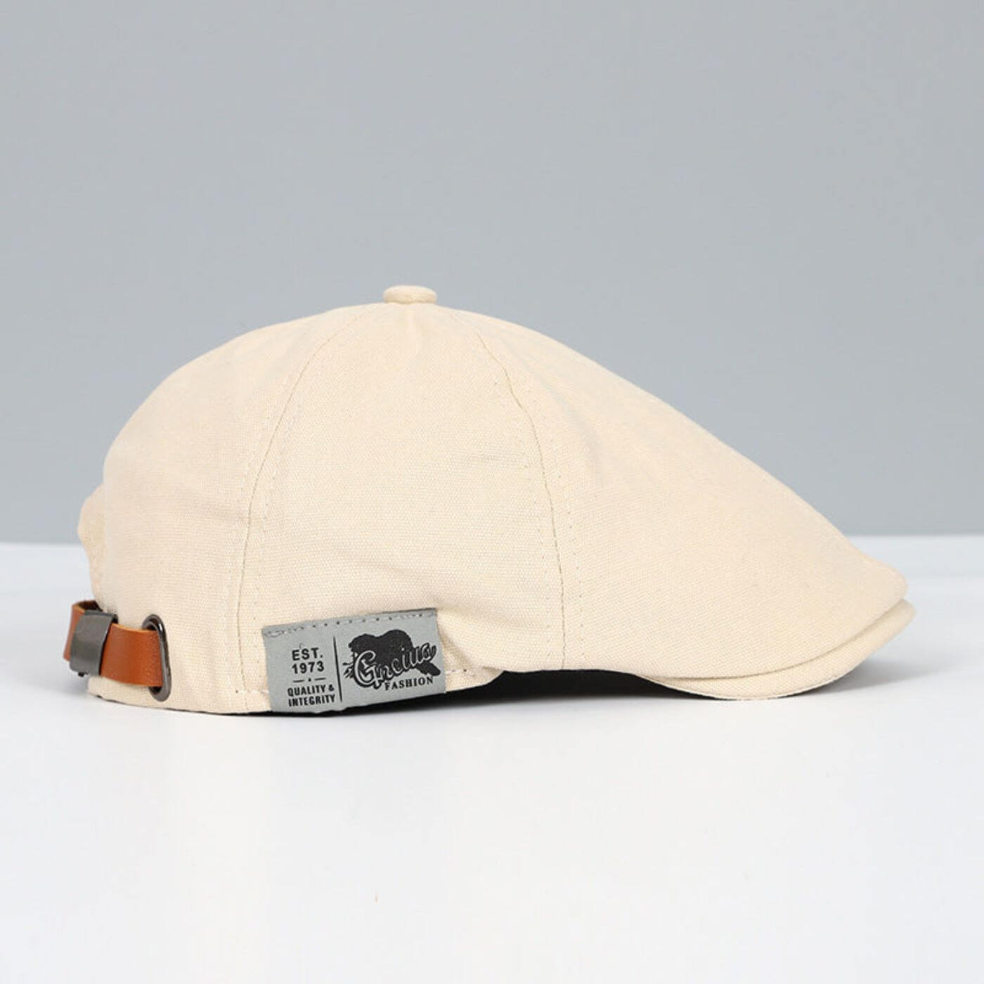 Kajetan – Nowoczesny klasyczny beret miejski