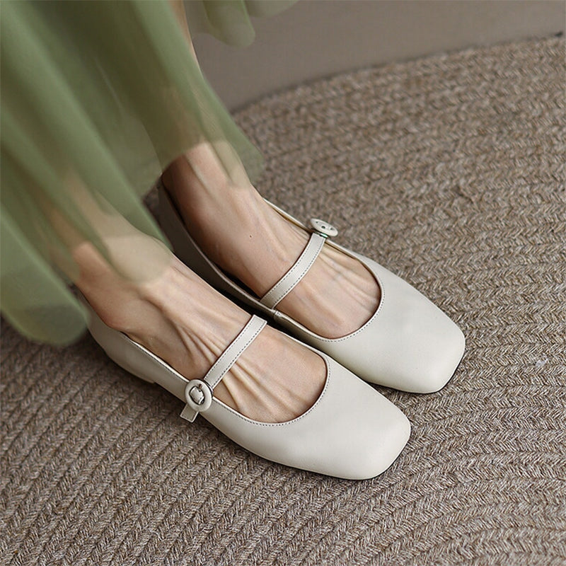 Jutrana - Urocze buty typu