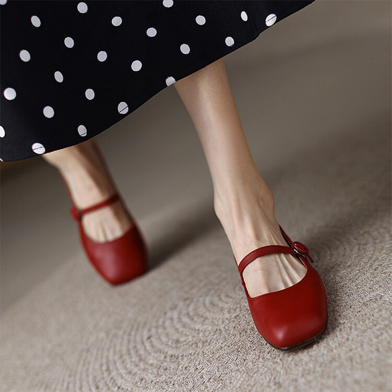 Jutrana - Urocze buty typu