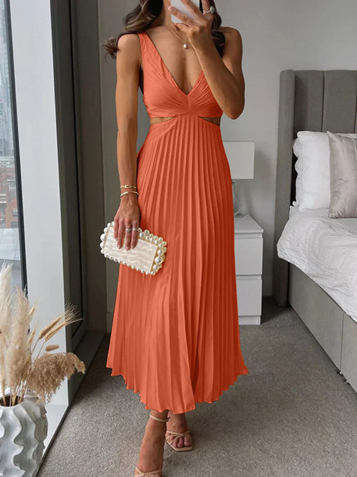 Benedykta – Sukienka midi z eleganckim wycięciem w talii