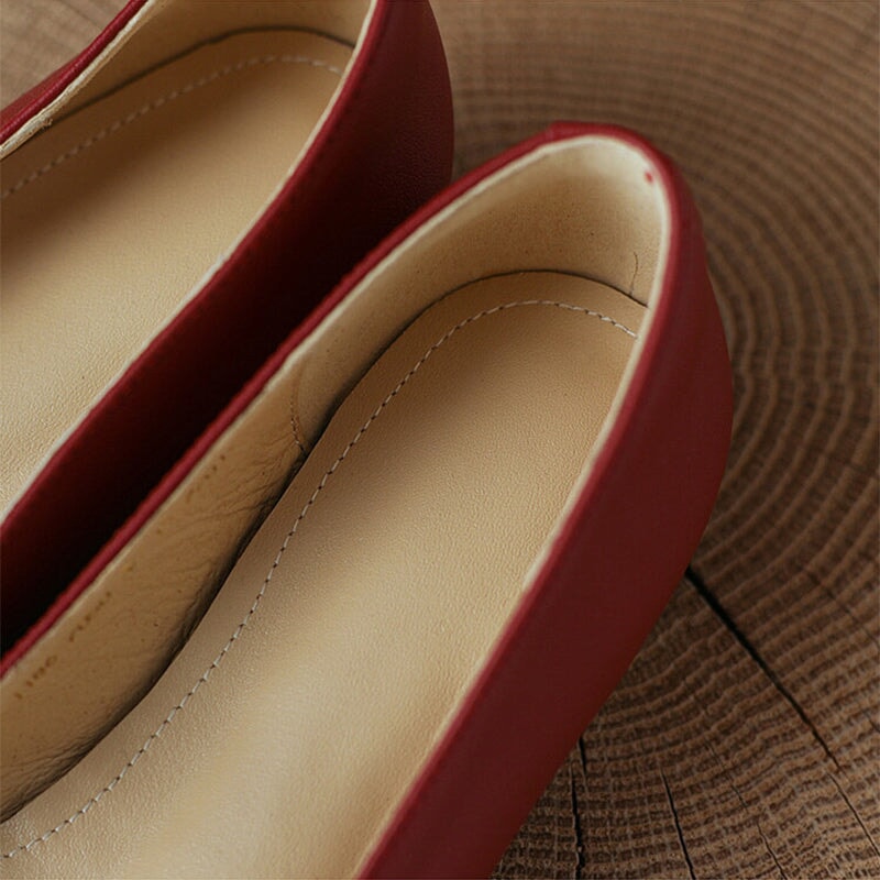 Jutrana - Urocze buty typu